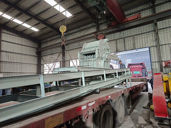 1000型金屬破碎機發往安徽